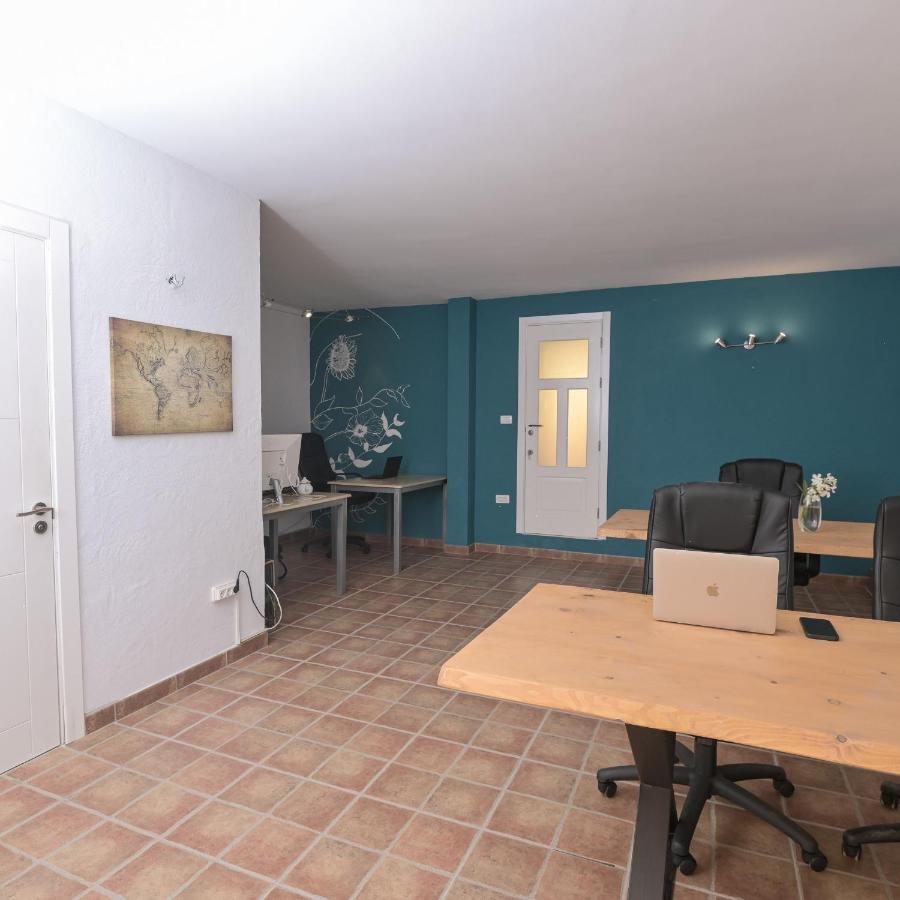 Hostel Los Amigos Yoga & Wellness La Mareta ภายนอก รูปภาพ