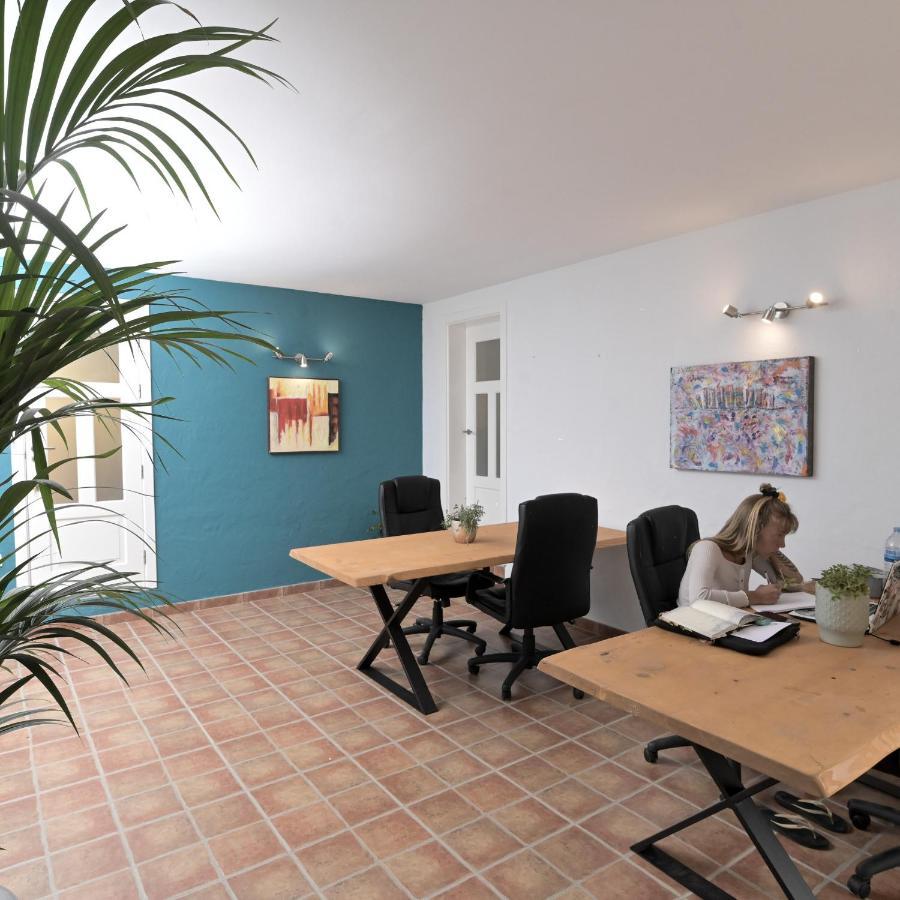 Hostel Los Amigos Yoga & Wellness La Mareta ภายนอก รูปภาพ